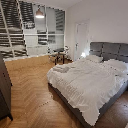 Apartamento הברון Baron Rishon LeZion Exterior foto