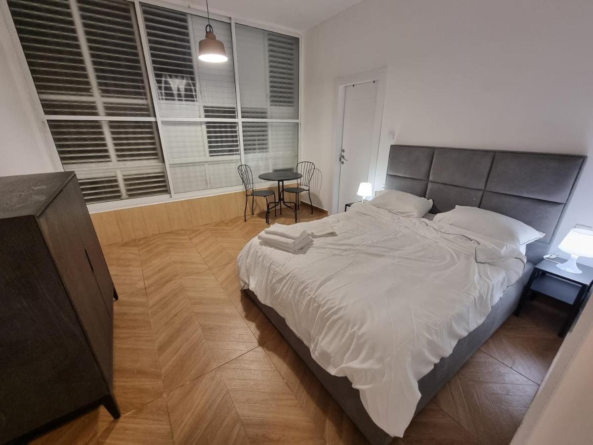 Apartamento הברון Baron Rishon LeZion Exterior foto