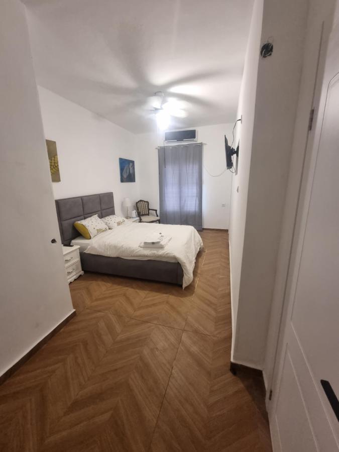 Apartamento הברון Baron Rishon LeZion Exterior foto